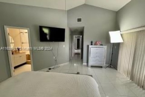 Casa en venta en Pembroke Pines, Florida, 3 dormitorios, 131.55 m2 № 1310882 - foto 26