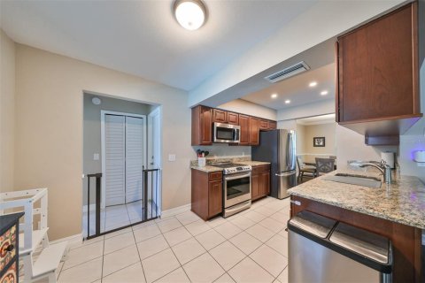 Villa ou maison à vendre à Tampa, Floride: 4 chambres, 170.57 m2 № 1390992 - photo 20