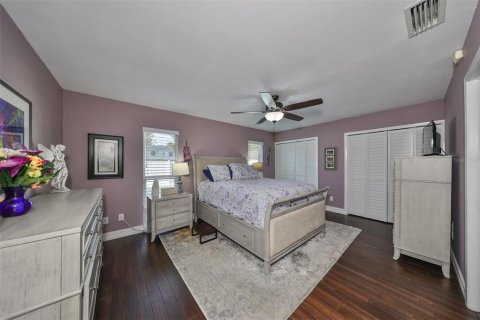 Villa ou maison à vendre à Tampa, Floride: 4 chambres, 170.57 m2 № 1390992 - photo 21