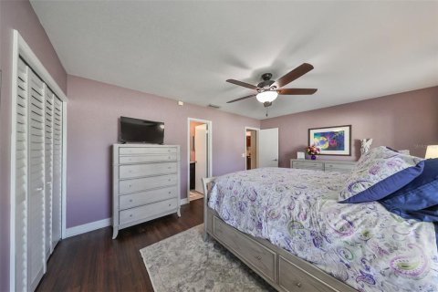 Casa en venta en Tampa, Florida, 4 dormitorios, 170.57 m2 № 1390992 - foto 23