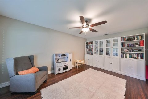 Casa en venta en Tampa, Florida, 4 dormitorios, 170.57 m2 № 1390992 - foto 12