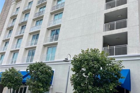 Copropriété à vendre à Miami, Floride: 2 chambres, 87.98 m2 № 1390931 - photo 1