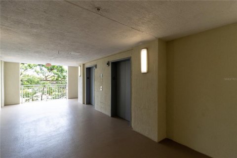 Copropriété à vendre à Miami, Floride: 2 chambres, 87.98 m2 № 1390931 - photo 22