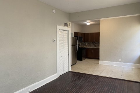 Appartement à louer à Jacksonville, Floride: 1 chambre, 41.34 m2 № 772859 - photo 3