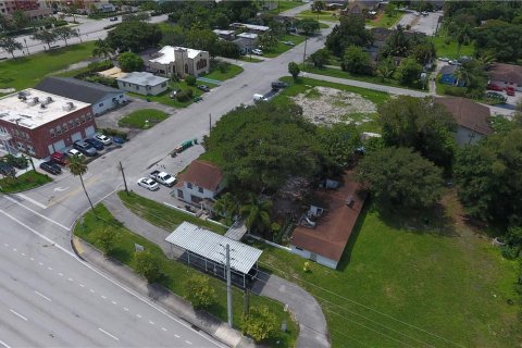 Купить коммерческую недвижимость в Дейви, Флорида № 580197 - фото 9