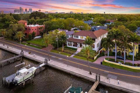 Casa en venta en Saint Petersburg, Florida, 5 dormitorios, 564.47 m2 № 1394429 - foto 16