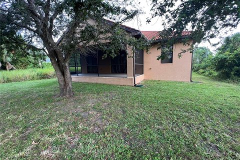 House in Rotonda, Florida 2 bedrooms, 172.52 sq.m. № 791064 - photo 18