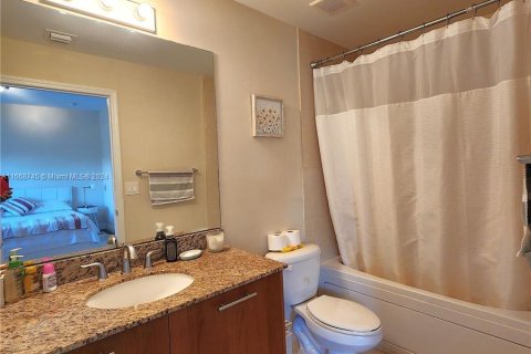 Touwnhouse à vendre à Aventura, Floride: 2 chambres, 162.11 m2 № 1399763 - photo 22