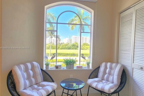 Touwnhouse à vendre à Aventura, Floride: 2 chambres, 162.11 m2 № 1399763 - photo 11