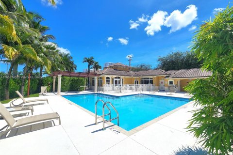 Touwnhouse à vendre à Aventura, Floride: 2 chambres, 162.11 m2 № 1399763 - photo 30