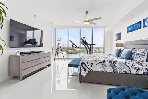 Condo in Fort Lauderdale, Florida, 3 bedrooms  № 1399766 - photo 12