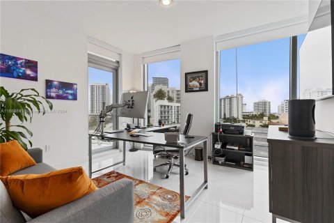 Condo in Fort Lauderdale, Florida, 3 bedrooms  № 1399766 - photo 17