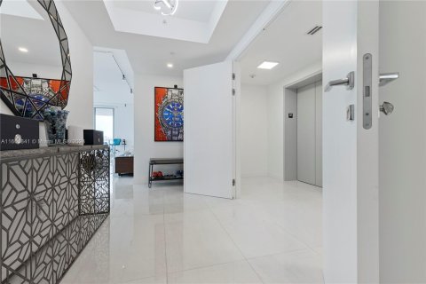 Condo in Fort Lauderdale, Florida, 3 bedrooms  № 1399766 - photo 3