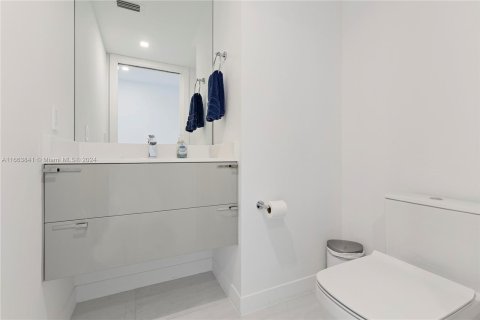 Condo in Fort Lauderdale, Florida, 3 bedrooms  № 1399766 - photo 22