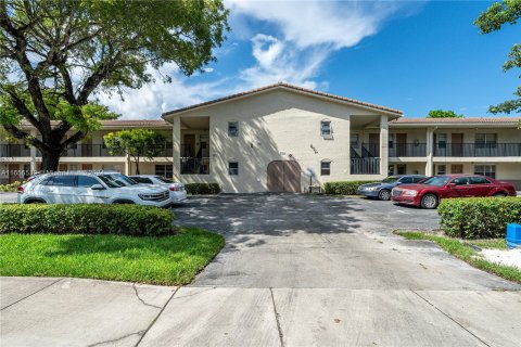 Copropriété à louer à Coral Springs, Floride: 2 chambres, 97.92 m2 № 1358598 - photo 2