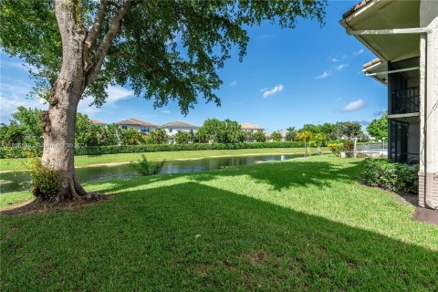 Copropriété à louer à Coral Springs, Floride: 2 chambres, 97.92 m2 № 1358598 - photo 24