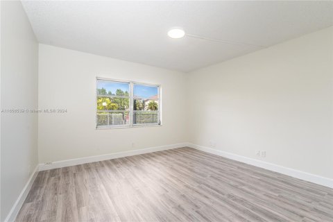 Copropriété à louer à Coral Springs, Floride: 2 chambres, 97.92 m2 № 1358598 - photo 16