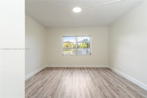 Copropriété à louer à Coral Springs, Floride: 2 chambres, 97.92 m2 № 1358598 - photo 15