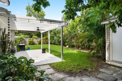 Casa en venta en North Miami, Florida, 3 dormitorios, 150.59 m2 № 1358559 - foto 15