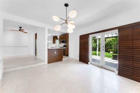 Casa en venta en North Miami, Florida, 3 dormitorios, 150.59 m2 № 1358559 - foto 10