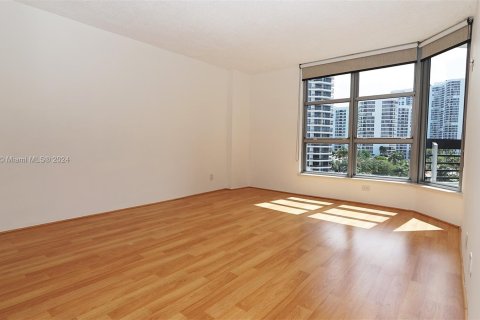 Condominio en venta en Aventura, Florida, 2 dormitorios, 109.9 m2 № 1358595 - foto 6