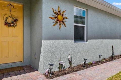 House in Venice, Florida 2 bedrooms, 138.98 sq.m. № 1342616 - photo 4