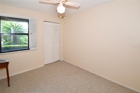 House in Largo, Florida 3 bedrooms, 110.55 sq.m. № 1342582 - photo 24