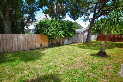 House in Largo, Florida 3 bedrooms, 110.55 sq.m. № 1342582 - photo 25