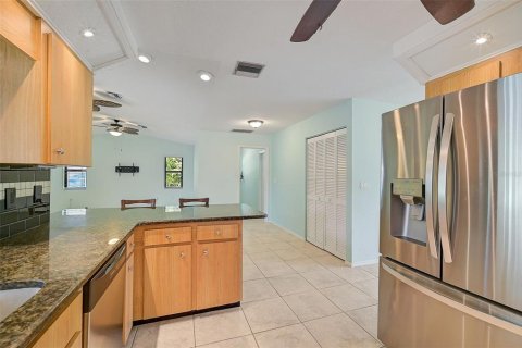 Villa ou maison à vendre à Englewood, Floride: 3 chambres, 211.07 m2 № 1342614 - photo 8