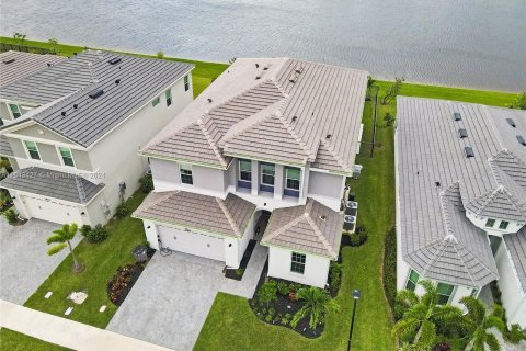 Villa ou maison à vendre à Westlake, Floride: 6 chambres, 372.35 m2 № 1325298 - photo 2