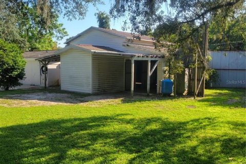 House in New Port Richey, Florida 3 bedrooms, 136.75 sq.m. № 1378175 - photo 2