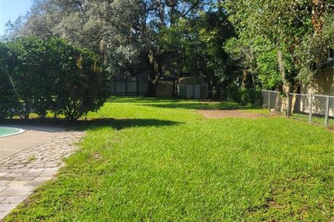 House in New Port Richey, Florida 3 bedrooms, 136.75 sq.m. № 1378175 - photo 8