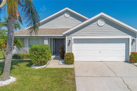 House in Kissimmee, Florida 4 bedrooms, 155.98 sq.m. № 1405050 - photo 1