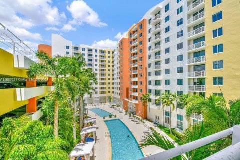 Condominio en venta en Aventura, Florida, 1 dormitorio, 73.11 m2 № 1358474 - foto 15