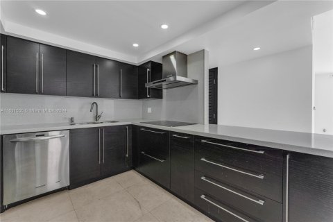 Copropriété à vendre à Aventura, Floride: 2 chambres, 98.29 m2 № 1292134 - photo 3