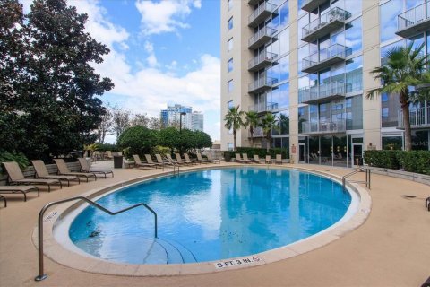 Condo in Orlando, Florida, 1 bedroom  № 1107170 - photo 16