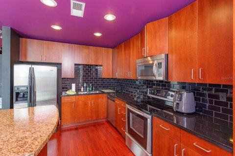 Condo in Orlando, Florida, 1 bedroom  № 1107170 - photo 8