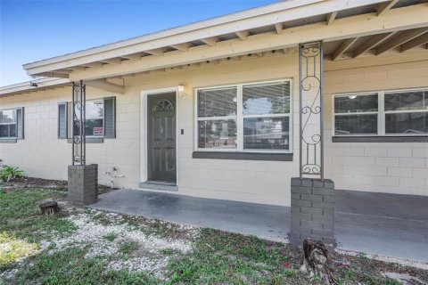 Villa ou maison à vendre à Orlando, Floride: 3 chambres, 100.8 m2 № 1374108 - photo 2