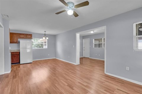 Casa en venta en Orlando, Florida, 3 dormitorios, 100.8 m2 № 1374108 - foto 4