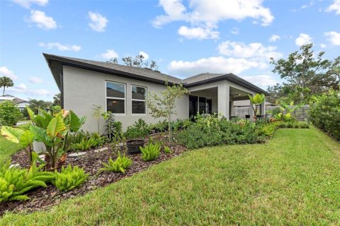 House in Sarasota, Florida 4 bedrooms, 214.98 sq.m. № 1374077 - photo 28