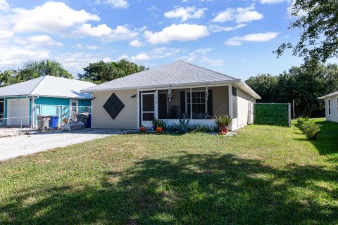 House in Vero Beach, Florida 4 bedrooms, 129.32 sq.m. № 825592 - photo 23