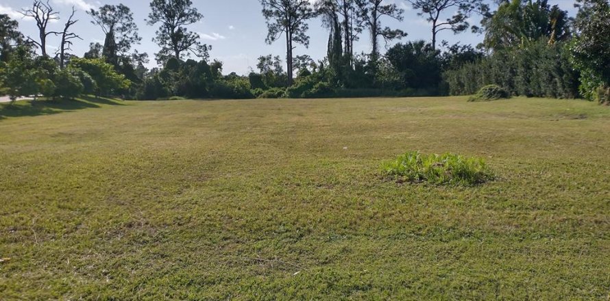 Land in Palm City, Florida № 578711