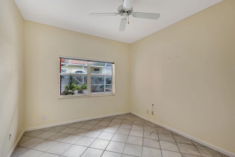 House in West Palm Beach, Florida 3 bedrooms, 212.75 sq.m. № 1216078 - photo 21