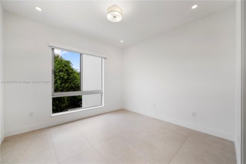 Touwnhouse à vendre à Miami, Floride: 3 chambres, 215.44 m2 № 1304945 - photo 30