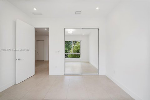 Touwnhouse à vendre à Miami, Floride: 3 chambres, 215.44 m2 № 1304945 - photo 29