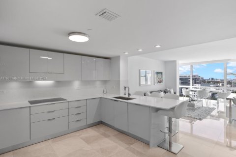 Copropriété à vendre à Miami Beach, Floride: 2 chambres, 113.62 m2 № 1304974 - photo 17