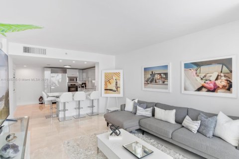 Copropriété à vendre à Miami Beach, Floride: 2 chambres, 113.62 m2 № 1304974 - photo 12