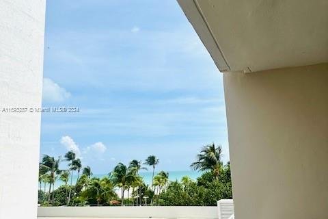 Condominio en venta en Miami Beach, Florida, 1 dormitorio, 68.65 m2 № 1442005 - foto 24