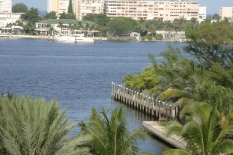 Condominio en venta en Lantana, Florida, 2 dormitorios, 114.92 m2 № 913027 - foto 5