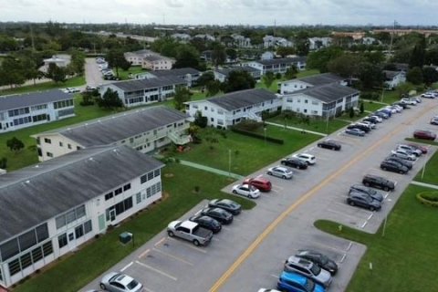 Купить кондоминиум в Дирфилд-Бич, Флорида 1 спальня, 65.77м2, № 913026 - фото 10